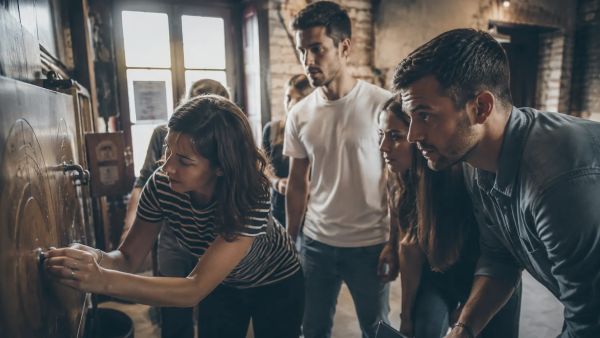 Vivre une aventure unique avec un escape game en groupe à Bayonne